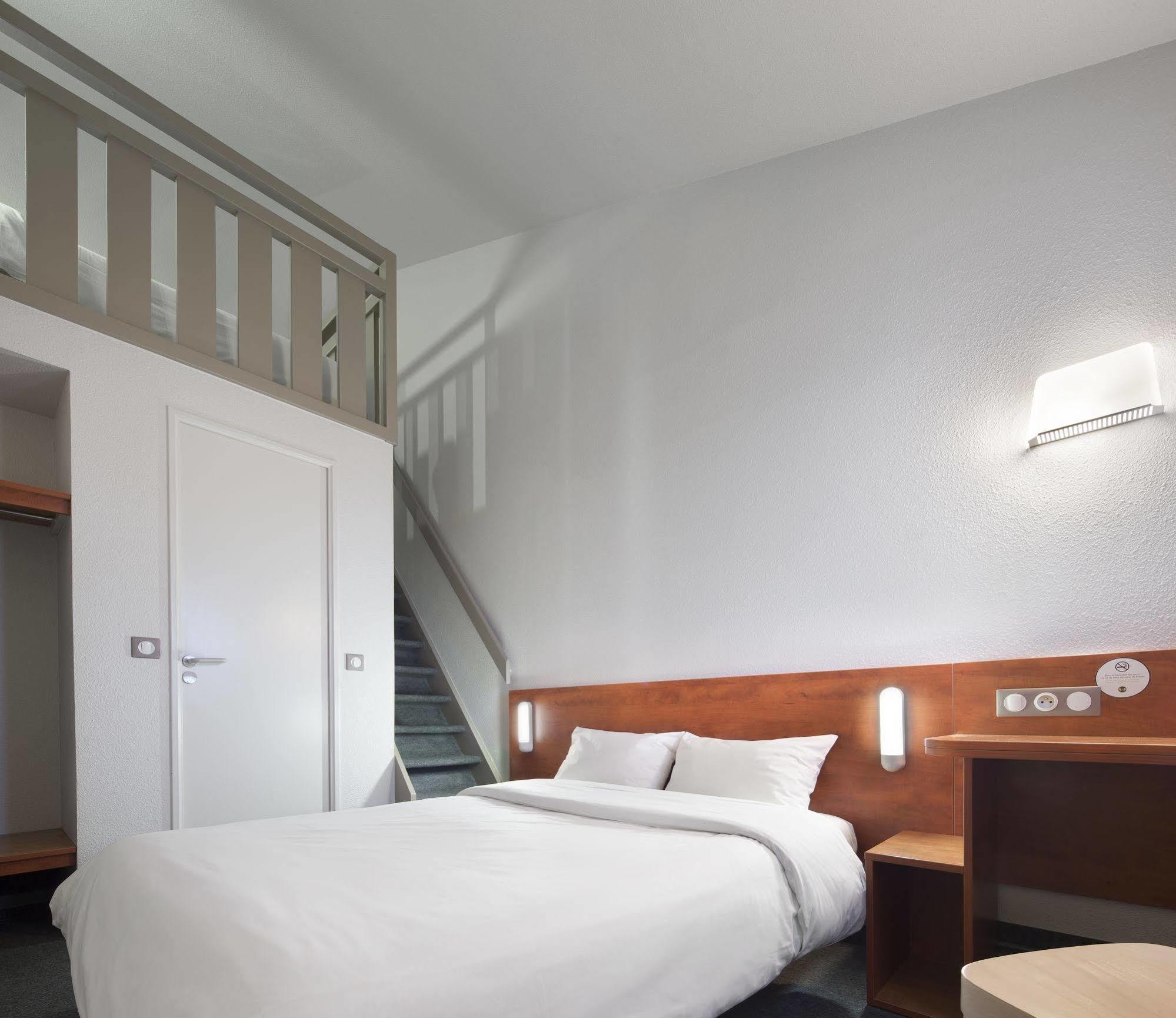 B&B Hotel Chartres Le Coudray Ngoại thất bức ảnh