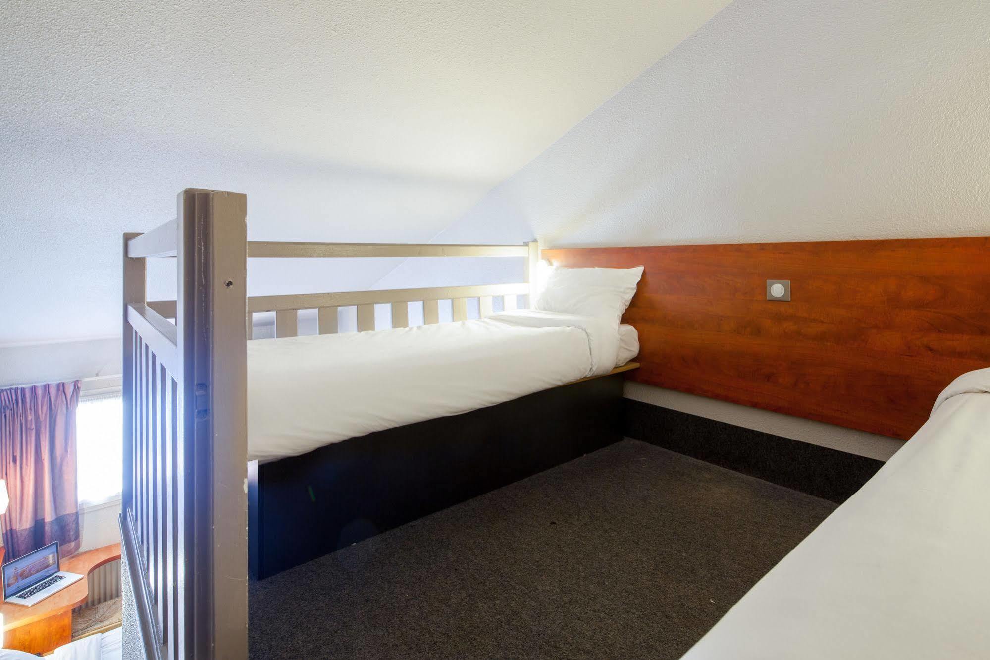 B&B Hotel Chartres Le Coudray Ngoại thất bức ảnh